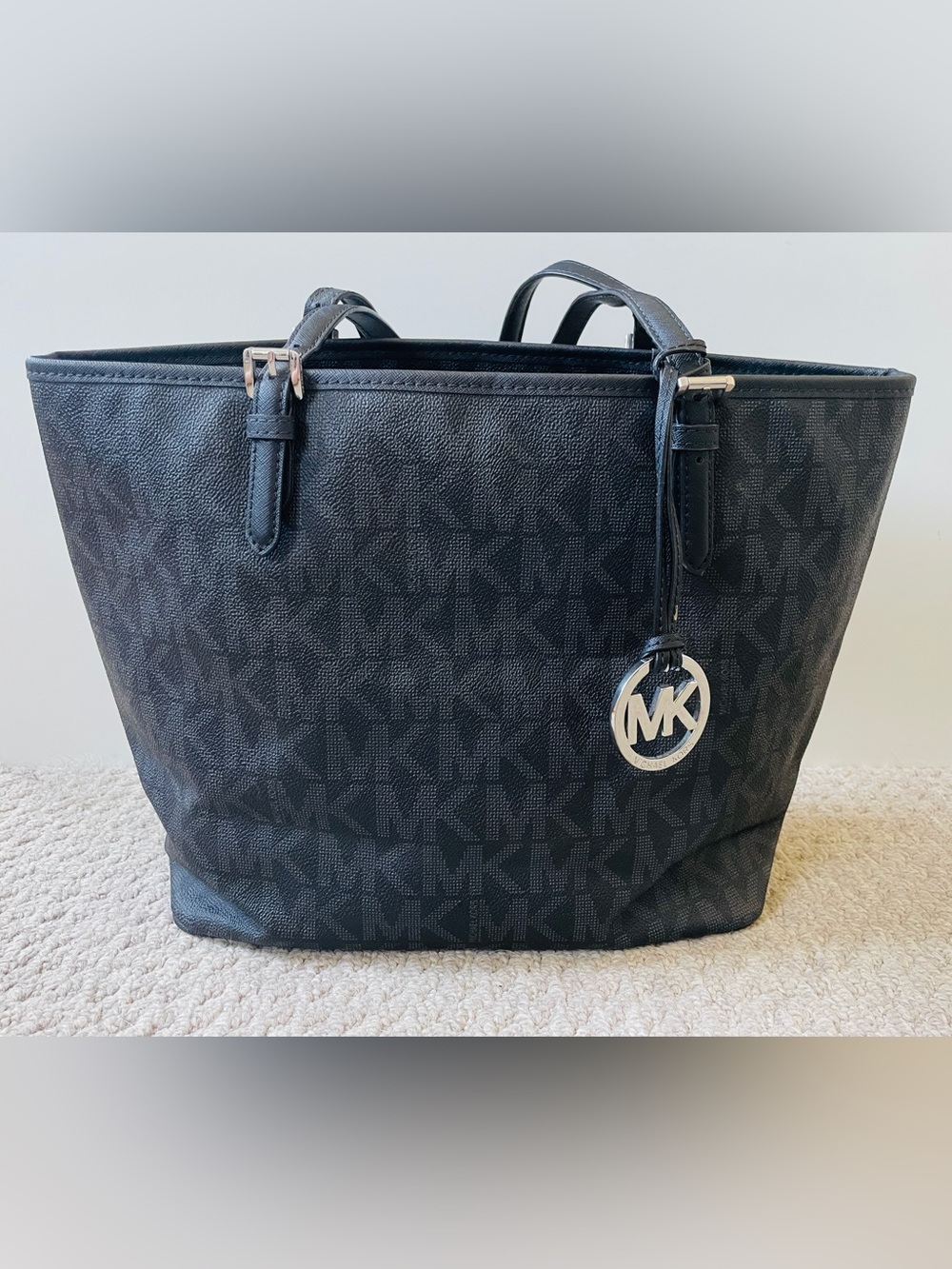 Like New Michael Kors Jet Set Travel Top-Zip Tote – Black/Charcoal Monogram
